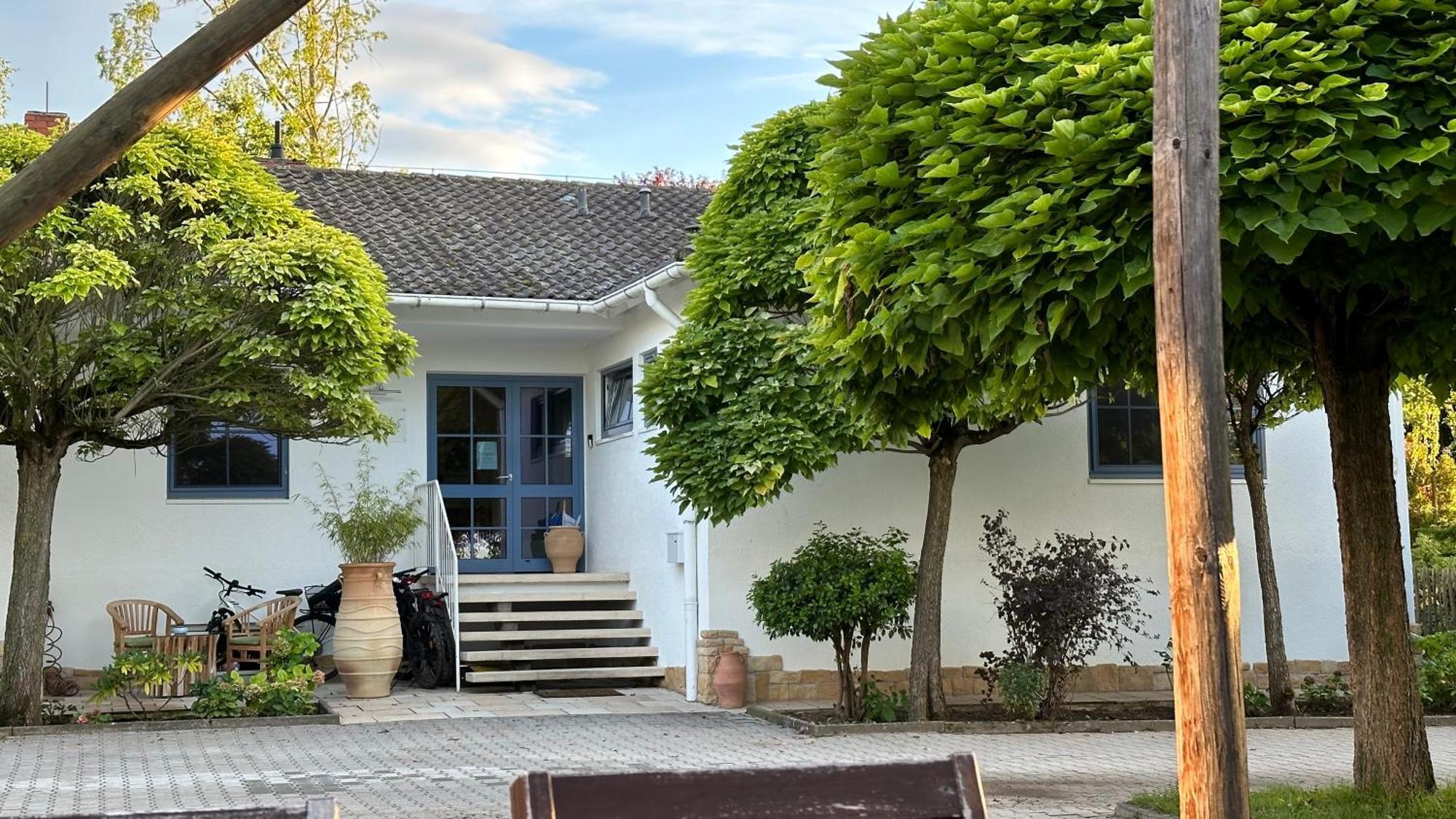 Gaestehaus Eschment Bissersheim Exteriör bild