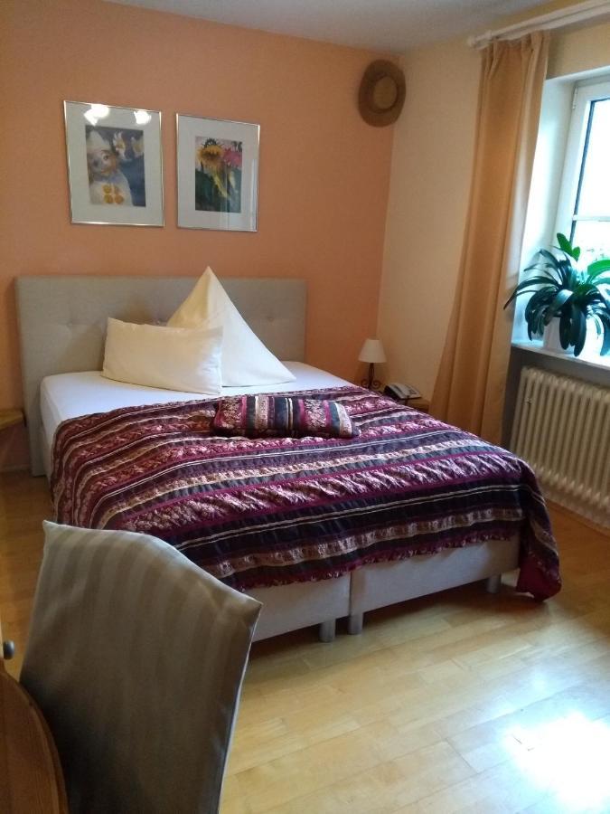 Gaestehaus Eschment Bissersheim Exteriör bild